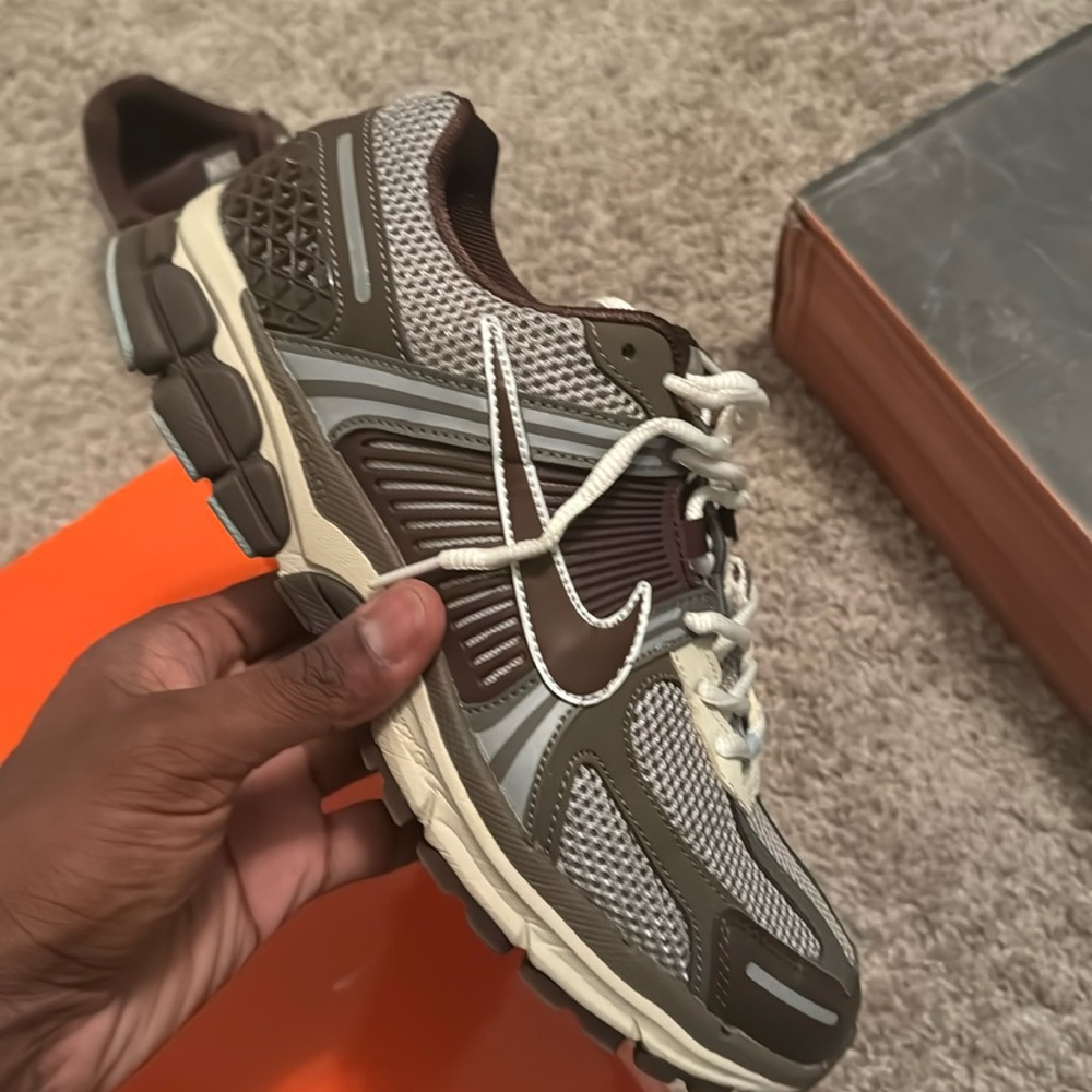 Nike Vomero 5